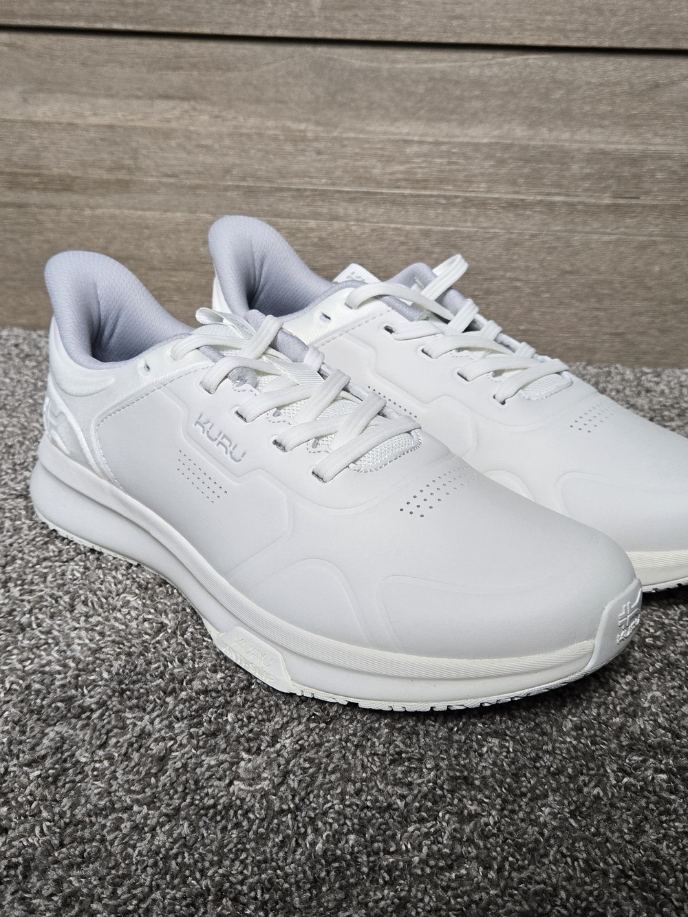 KURU Women’s Shift White Anti Slip Athletic Sneakers NEW size 10.5